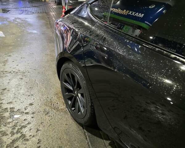 Черный Тесла Модель 3, объемом двигателя 0 л и пробегом 55 тыс. км за 18000 $, фото 1 на Automoto.ua