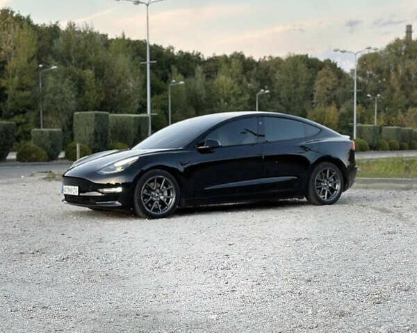 Чорний Тесла Модель 3, об'ємом двигуна 0 л та пробігом 75 тис. км за 22999 $, фото 13 на Automoto.ua