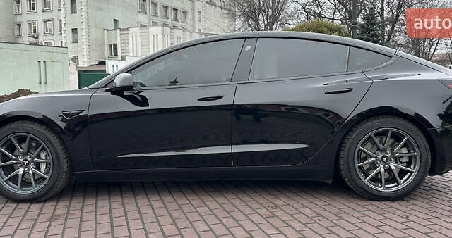 Черный Тесла Модель 3, объемом двигателя 0 л и пробегом 120 тыс. км за 18500 $, фото 13 на Automoto.ua