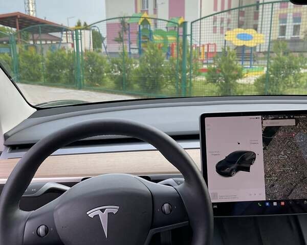 Чорний Тесла Модель 3, об'ємом двигуна 0 л та пробігом 40 тис. км за 18400 $, фото 14 на Automoto.ua