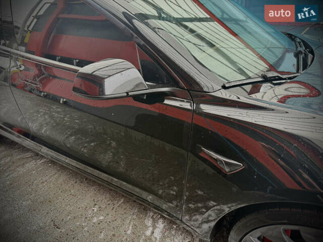 Чорний Тесла Модель 3, об'ємом двигуна 0 л та пробігом 52 тис. км за 20900 $, фото 9 на Automoto.ua