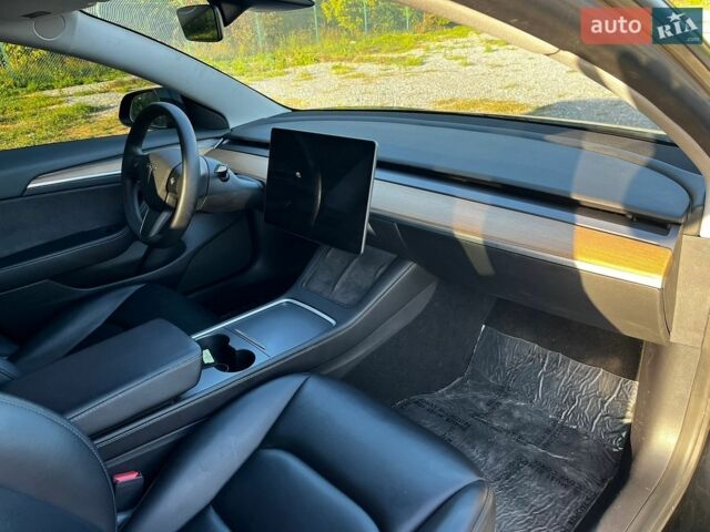 Чорний Тесла Модель 3, об'ємом двигуна 0 л та пробігом 101 тис. км за 16500 $, фото 10 на Automoto.ua