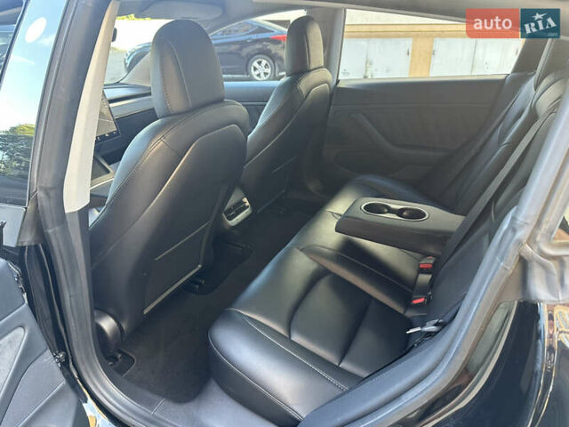 Черный Тесла Модель 3, объемом двигателя 0 л и пробегом 140 тыс. км за 22500 $, фото 15 на Automoto.ua