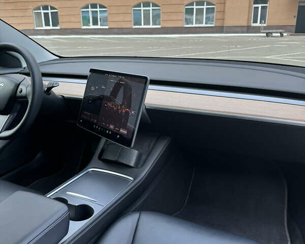 Черный Тесла Модель 3, объемом двигателя 0 л и пробегом 58 тыс. км за 25700 $, фото 8 на Automoto.ua