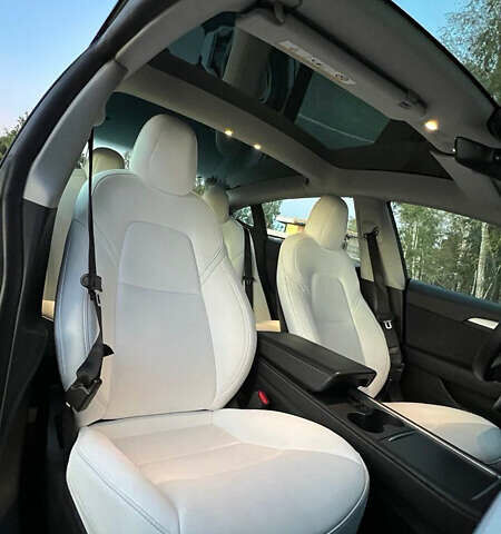 Чорний Тесла Модель 3, об'ємом двигуна 0 л та пробігом 126 тис. км за 23999 $, фото 10 на Automoto.ua