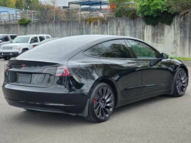 Черный Тесла Модель 3, объемом двигателя 0 л и пробегом 15 тыс. км за 28000 $, фото 7 на Automoto.ua