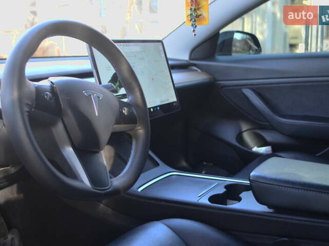 Черный Тесла Модель 3, объемом двигателя 0 л и пробегом 152 тыс. км за 18500 $, фото 16 на Automoto.ua