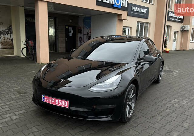Черный Тесла Модель 3, объемом двигателя 0 л и пробегом 247 тыс. км за 13700 $, фото 3 на Automoto.ua