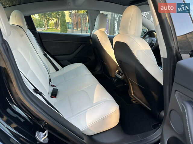 Черный Тесла Модель 3, объемом двигателя 0 л и пробегом 50 тыс. км за 21300 $, фото 32 на Automoto.ua