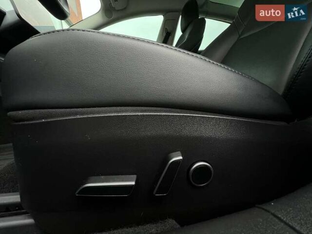 Тесла Модель 3 2021 у Києві на Automoto.ua Чорний Тесла Модель 3, об'ємом двигуна 0 л та пробігом 40 тис. км за 22990 $, фото 39 на Automoto.ua