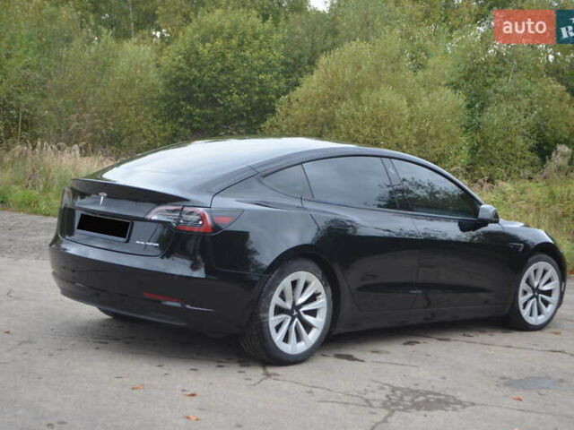 Тесла Модель 3 2021 в Львове на Automoto.ua Черный Тесла Модель 3, объемом двигателя 0 л и пробегом 145 тыс. км за 19000 $, фото 5 на Automoto.ua