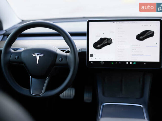 Тесла Модель 3 2021 в Львове на Automoto.ua Черный Тесла Модель 3, объемом двигателя 0 л и пробегом 35 тыс. км за 25499 $, фото 17 на Automoto.ua