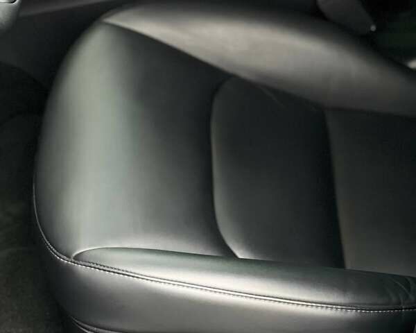 Тесла Модель 3 2021 у Києві на Automoto.ua Чорний Тесла Модель 3, об'ємом двигуна 0 л та пробігом 40 тис. км за 22990 $, фото 27 на Automoto.ua