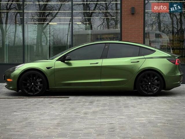 Тесла Модель 3 2021 у Києві на Automoto.ua Чорний Тесла Модель 3, об'ємом двигуна 0 л та пробігом 40 тис. км за 22990 $, фото 5 на Automoto.ua