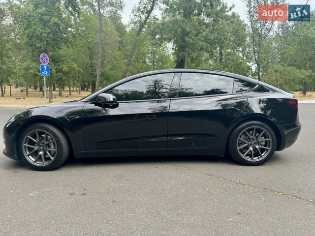 Чорний Тесла Модель 3, об'ємом двигуна 0 л та пробігом 82 тис. км за 24100 $, фото 6 на Automoto.ua
