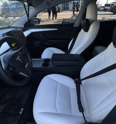 Черный Тесла Модель 3, объемом двигателя 0 л и пробегом 57 тыс. км за 25499 $, фото 17 на Automoto.ua