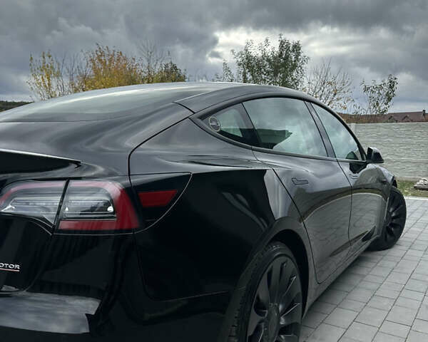 Чорний Тесла Модель 3, об'ємом двигуна 0 л та пробігом 98 тис. км за 21800 $, фото 6 на Automoto.ua