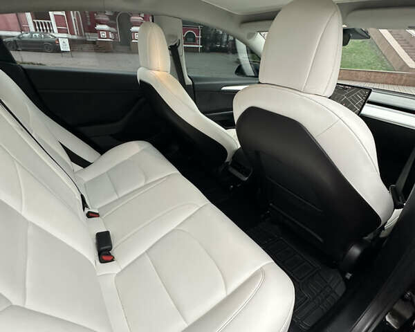 Чорний Тесла Модель 3, об'ємом двигуна 0 л та пробігом 120 тис. км за 19500 $, фото 19 на Automoto.ua