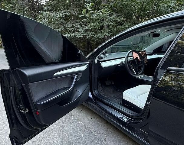 Чорний Тесла Модель 3, об'ємом двигуна 0 л та пробігом 77 тис. км за 18500 $, фото 24 на Automoto.ua