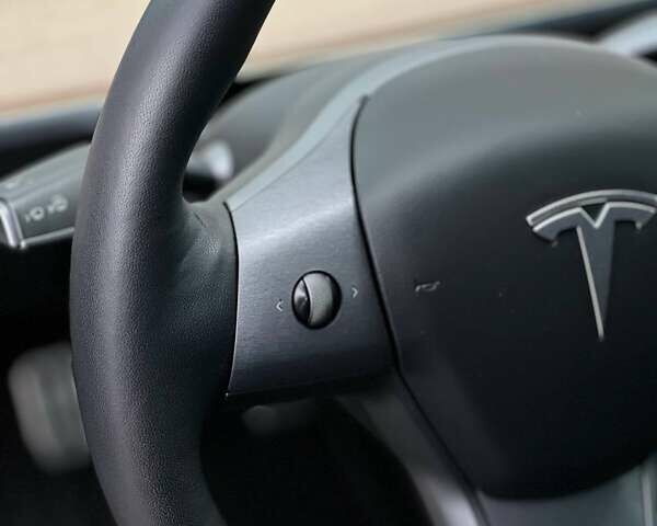 Тесла Модель 3 2021 у Києві на Automoto.ua Чорний Тесла Модель 3, об'ємом двигуна 0 л та пробігом 40 тис. км за 22990 $, фото 32 на Automoto.ua