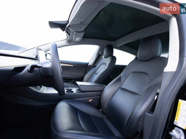 Тесла Модель 3 2021 в Львове на Automoto.ua Черный Тесла Модель 3, объемом двигателя 0 л и пробегом 35 тыс. км за 25499 $, фото 18 на Automoto.ua