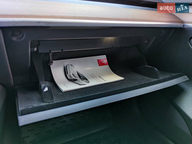 Черный Тесла Модель 3, объемом двигателя 0 л и пробегом 110 тыс. км за 19500 $, фото 32 на Automoto.ua