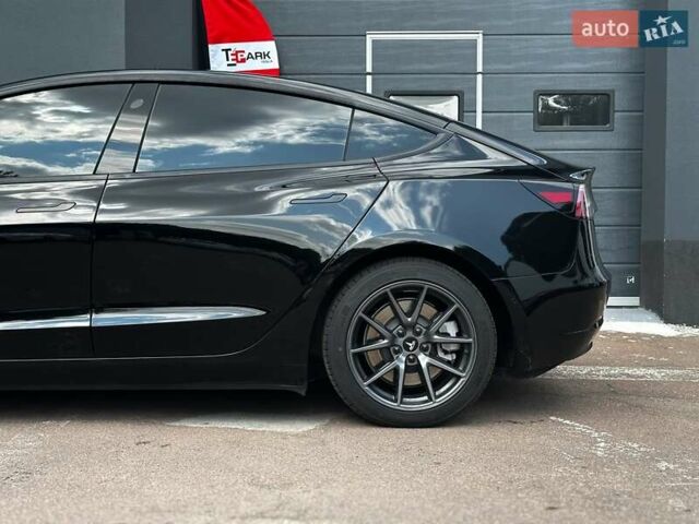 Чорний Тесла Модель 3, об'ємом двигуна 0 л та пробігом 45 тис. км за 23800 $, фото 6 на Automoto.ua