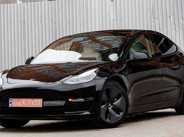 Чорний Тесла Модель 3, об'ємом двигуна 0 л та пробігом 98 тис. км за 17500 $, фото 1 на Automoto.ua
