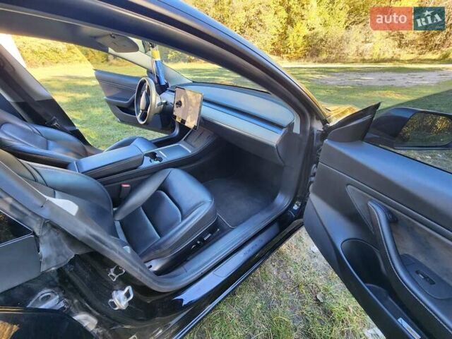 Чорний Тесла Модель 3, об'ємом двигуна 0 л та пробігом 99 тис. км за 22300 $, фото 15 на Automoto.ua