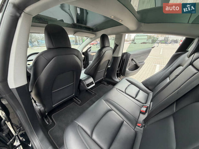 Черный Тесла Модель 3, объемом двигателя 0 л и пробегом 80 тыс. км за 18700 $, фото 24 на Automoto.ua