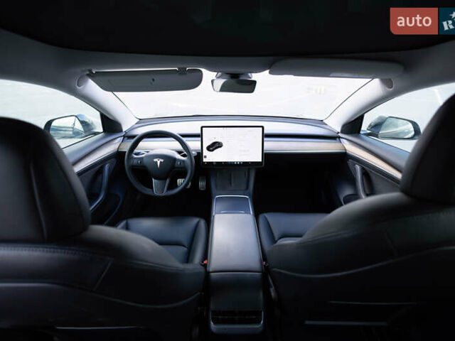 Тесла Модель 3 2021 в Львове на Automoto.ua Черный Тесла Модель 3, объемом двигателя 0 л и пробегом 35 тыс. км за 25499 $, фото 4 на Automoto.ua