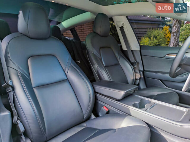 Черный Тесла Модель 3, объемом двигателя 0 л и пробегом 110 тыс. км за 19500 $, фото 21 на Automoto.ua