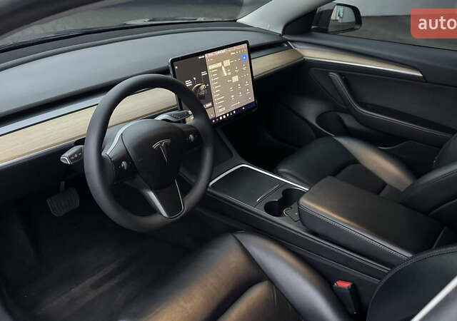 Черный Тесла Модель 3, объемом двигателя 0 л и пробегом 247 тыс. км за 13700 $, фото 19 на Automoto.ua