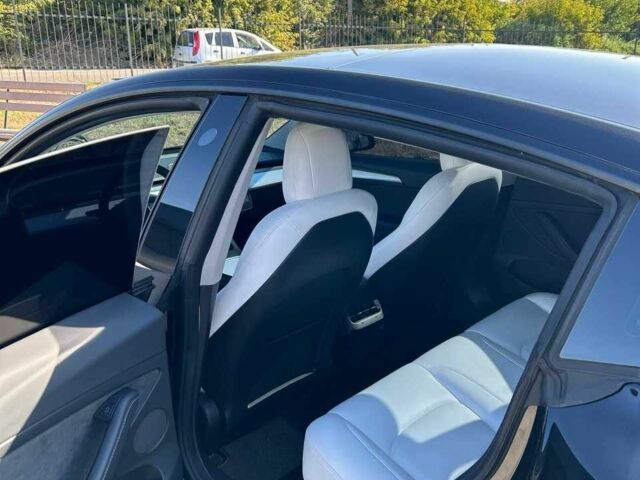 Черный Тесла Модель 3, объемом двигателя 0 л и пробегом 51 тыс. км за 25000 $, фото 12 на Automoto.ua