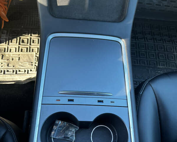 Тесла Модель 3 2021 у Буче на Automoto.ua Чорний Тесла Модель 3, об'ємом двигуна 0 л та пробігом 85 тис. км за 18500 $, фото 11 на Automoto.ua