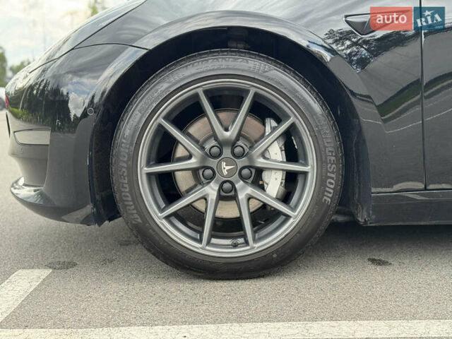 Черный Тесла Модель 3, объемом двигателя 0 л и пробегом 92 тыс. км за 17700 $, фото 10 на Automoto.ua