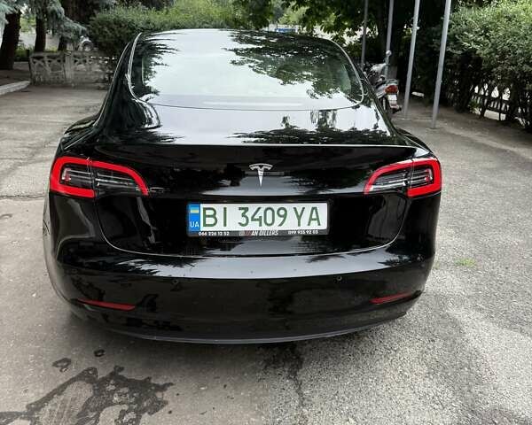 Чорний Тесла Модель 3, об'ємом двигуна 0 л та пробігом 65 тис. км за 18200 $, фото 3 на Automoto.ua