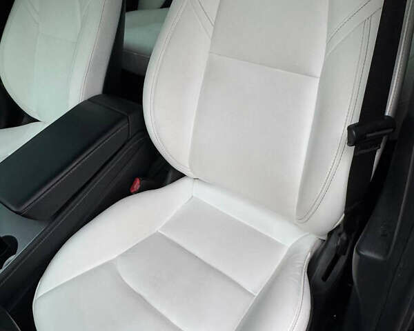 Чорний Тесла Модель 3, об'ємом двигуна 0 л та пробігом 90 тис. км за 20700 $, фото 17 на Automoto.ua