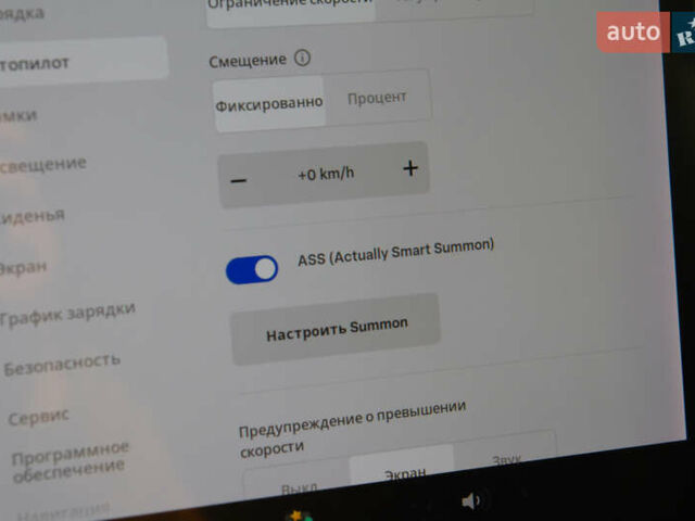 Чорний Тесла Модель 3, об'ємом двигуна 0 л та пробігом 88 тис. км за 23800 $, фото 23 на Automoto.ua