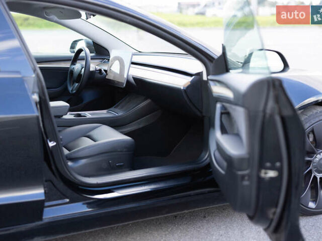 Тесла Модель 3 2021 в Львове на Automoto.ua Черный Тесла Модель 3, объемом двигателя 0 л и пробегом 35 тыс. км за 25499 $, фото 27 на Automoto.ua