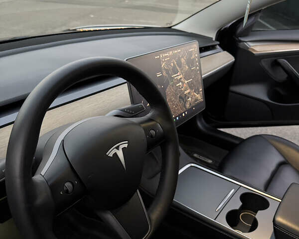 Черный Тесла Модель 3, объемом двигателя 0 л и пробегом 90 тыс. км за 24000 $, фото 12 на Automoto.ua