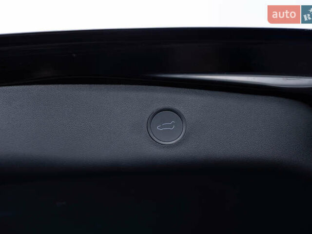 Чорний Тесла Модель 3, об'ємом двигуна 0 л та пробігом 37 тис. км за 24499 $, фото 23 на Automoto.ua