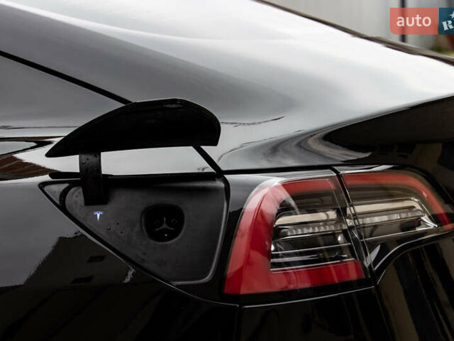 Тесла Модель 3 2021 у Львові на Automoto.ua Чорний Тесла Модель 3, об'ємом двигуна 0 л та пробігом 31 тис. км за 22500 $, фото 18 на Automoto.ua