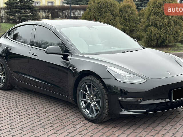 Чорний Тесла Модель 3, об'ємом двигуна 0 л та пробігом 120 тис. км за 19500 $, фото 7 на Automoto.ua