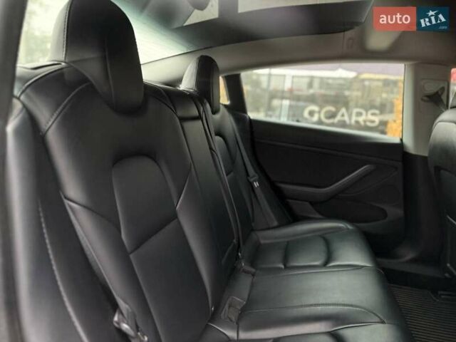 Тесла Модель 3 2021 у Києві на Automoto.ua Чорний Тесла Модель 3, об'ємом двигуна 0 л та пробігом 159 тис. км за 17800 $, фото 19 на Automoto.ua