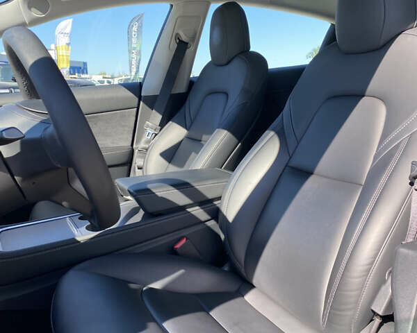 Черный Тесла Модель 3, объемом двигателя 0 л и пробегом 61 тыс. км за 26800 $, фото 11 на Automoto.ua