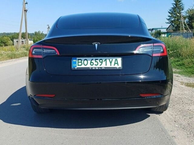 Чорний Тесла Модель 3, об'ємом двигуна 0 л та пробігом 52 тис. км за 16900 $, фото 4 на Automoto.ua