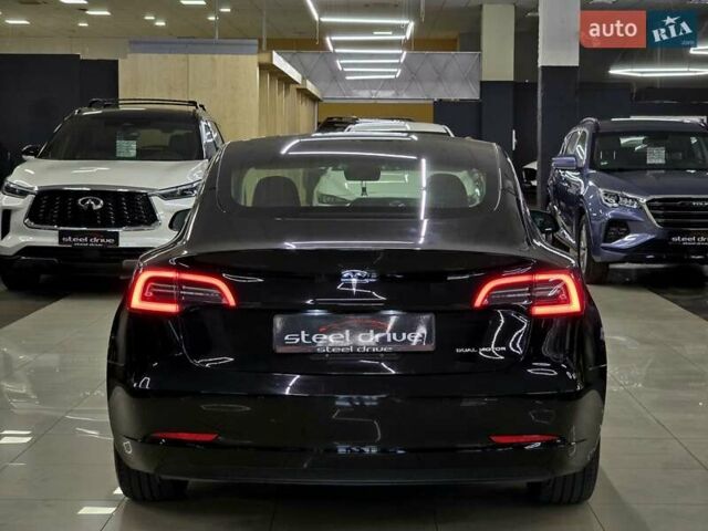 Чорний Тесла Модель 3, об'ємом двигуна 0 л та пробігом 40 тис. км за 21999 $, фото 5 на Automoto.ua