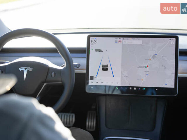 Черный Тесла Модель 3, объемом двигателя 0 л и пробегом 37 тыс. км за 25300 $, фото 34 на Automoto.ua