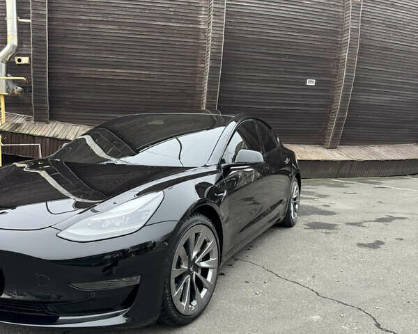 Черный Тесла Модель 3, объемом двигателя 0 л и пробегом 80 тыс. км за 21500 $, фото 1 на Automoto.ua